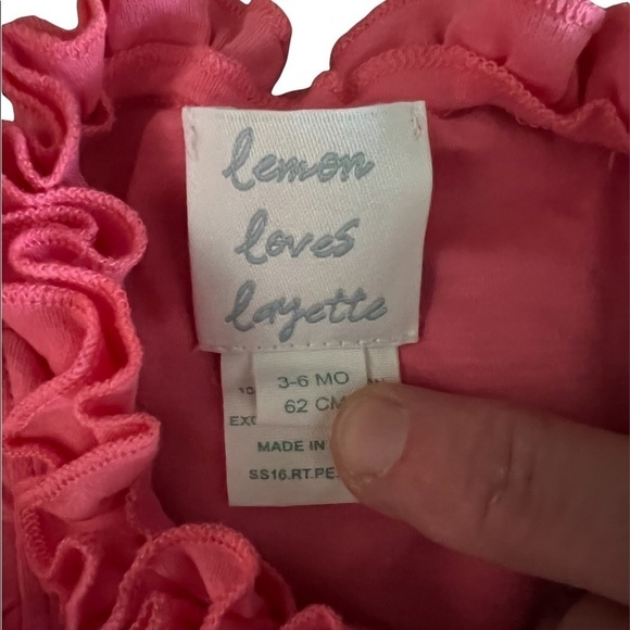 LEMON LOVES LAYETTE - BABY GIRL PINK RUFFLED ONSIE SIZE 3-6 MONTHS - Picture 3 of 5